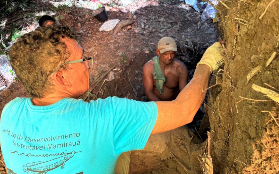 Urnas funerárias milenares são descobertas no Amazonas e revelam práticas indígenas ancestrais